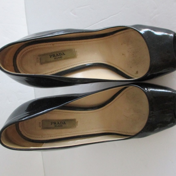 PRADA SHOES PUMP CLEAR HEELS PATENT BLACK COLOR SIZE 36 MADE IN ITALY USED COND. - Picture 7 of 16